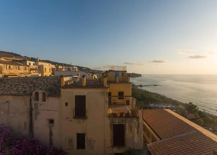 Bluemind 招待所 4*